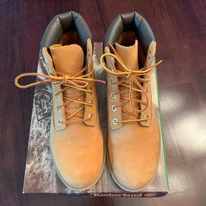 EUC TIMBERLAND 12909 (Junior’s) 6” Classic Boots